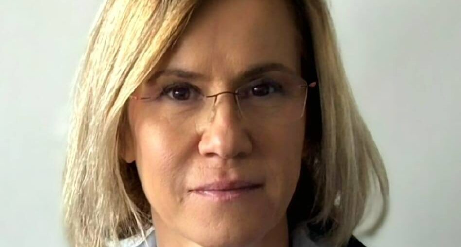 Alina Inayeh: Raman pro-occidentala