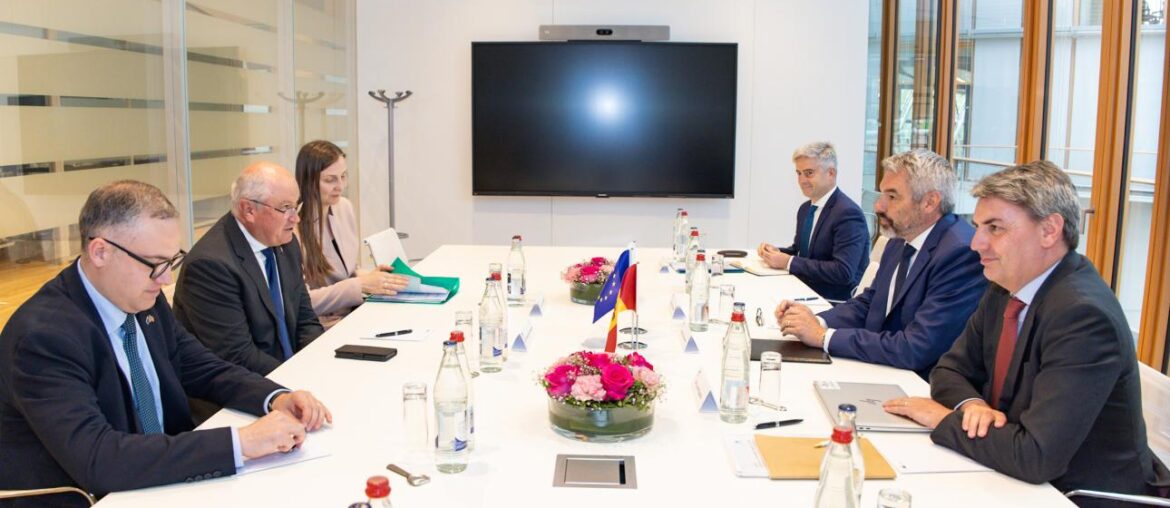 Alexandru Munteanu și vicepreședintele BEI au discutat la Luxemburg despre extinderea investițiilor europene în Republica Moldova