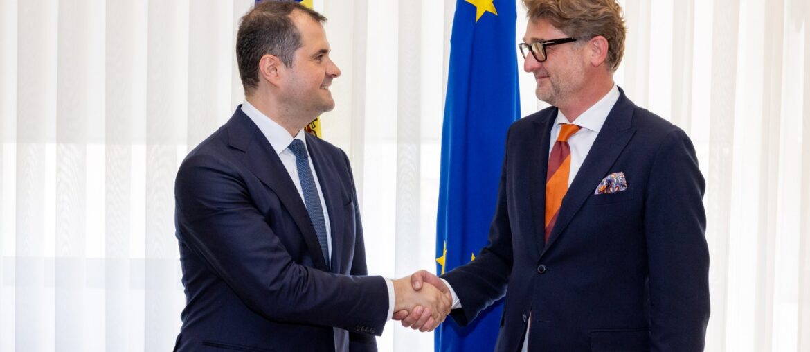 Premierul Vasile Tofan și ambasadorul României au discutat despre aprofundarea parteneriatului bilateral și integrarea europeană a Republicii Moldova