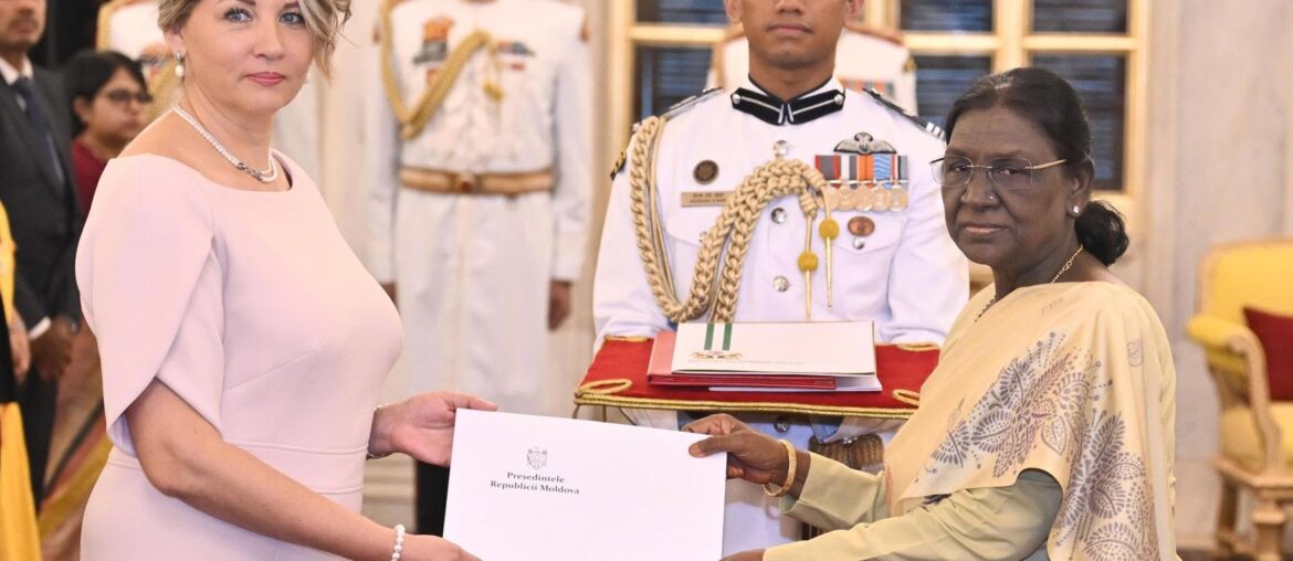 Inga Ionesii și-a prezentat scrisorile de acreditare și a preluat oficial mandatul de ambasador al Republicii Moldova în India